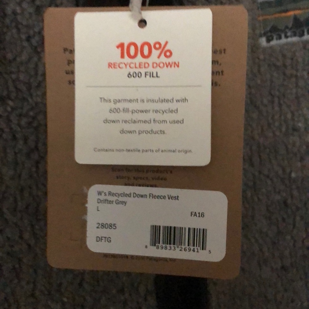 Patagonia women’s recycled vest - Picture 5 of 5